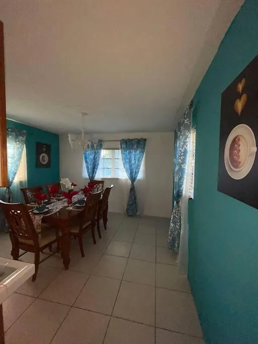 Wally'S Haven Nassau 0*,